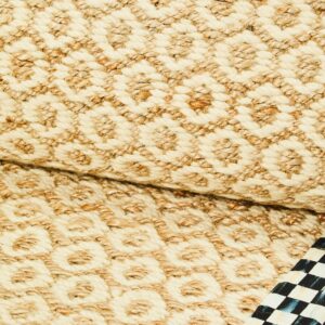 Courtly Check Natural Honeycomb Rug – Courtly Check, 2′ x 3′