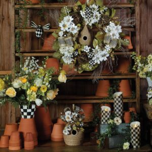 Courtly Check Flicker 5″ Pillar Candle