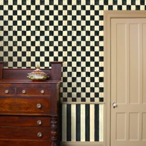 Courtly Check Wallpaper