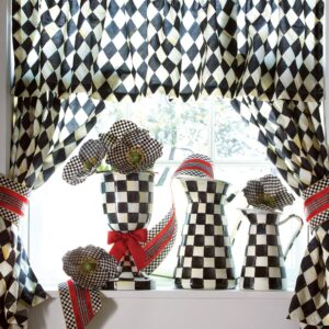 Enamel Practical Pitcher – Courtly Check, Medium